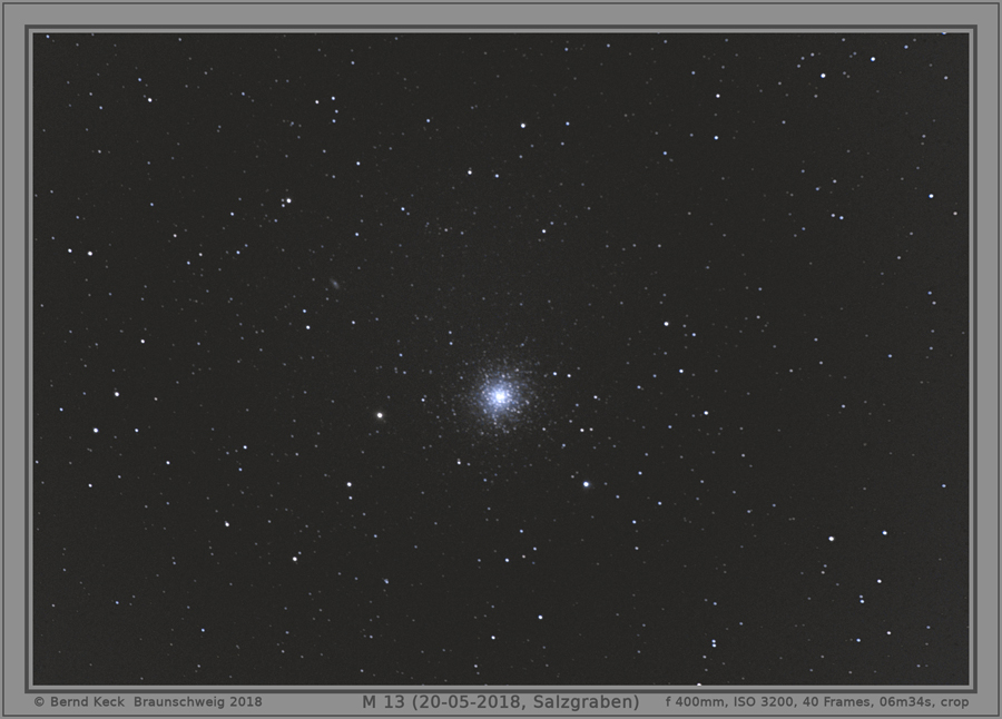 Kugelsternhaufen M13 im Sternbild Herkules. Aufnahme vom 20. Mai. 2018. Mondlicht störte die Beobachtung; aufgrund der Jahreszeit war es auch noch nicht astronomisch dunkel. M13 hat eine Helligkeit von mag 5.8 und eine Größe von 16'.5 x 16'.5. Links oberhalb von M13 befindet sich NGC6207 mit mag 11.65 bei einer Größe von 3'.5 x 1'.6